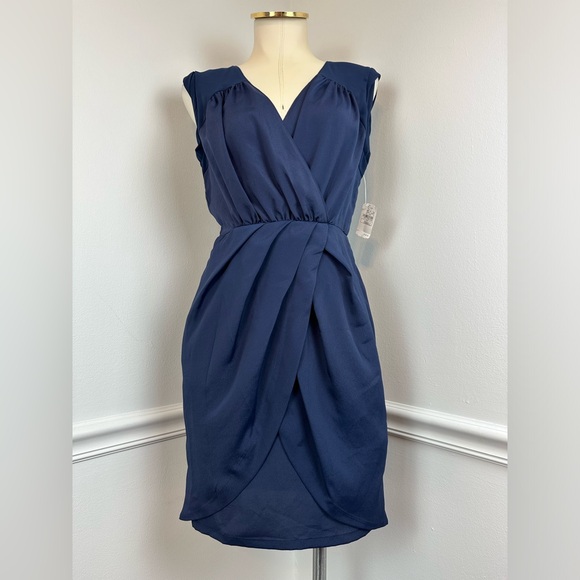 PLASTIC ISLAND Navy Lightweight Dress NWT | Size Small (2/4) - Picture 3 of 12